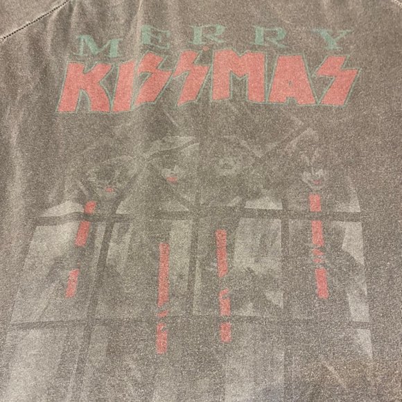 KISS Lucky Brand Christmas Holiday T-Shirt M - Picture 2 of 3